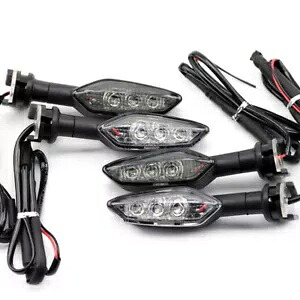 LED ターンシグナルライトインジケーターランプヤマハ FJ-09 V-MAX 1700 XTZ1200 ZE/Z LED Turn Signal Light Indicator Lamp For YAMAHA FJ-09 V-MAX 1700 XTZ1200 ZE/Z 【並行輸入品】