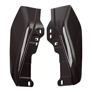 ミッドフレームディフレクター ハーレー CVO ロード ストリート グライド 19 09-23 ブラック フォレストに適合 Mid Frame Deflectors Fit For Harley CVO Road Street Glide 19 09-23 Black Forest 【並行輸入品】