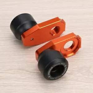 ハスクバーナ用スライダークラッシュガード付き後輪車軸スピンドルチェーンアジャスター Rear Wheel Axle Spindle Chain Adjuster With Slider Crash Guard For Husqvarna 【並行輸入品】 35,035円