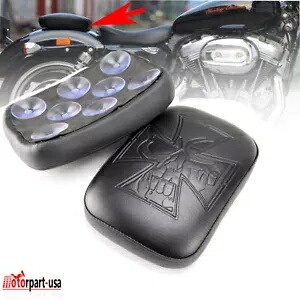ハーレーチョッパーボバー用ブラックリアピリオン助手席パッドシート8吸盤 Black Rear Pillion Passenger Pad Seat 8 Suction Cup For Harley Chopper Bobber 【並行輸入品】