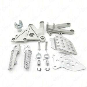 バイクフロントフットペグブラケットホンダ CBR600RR 2003-2006 04 05 シルバーに適合 Motorbike Front Foot Pegs Bracket Fit For Honda CBR600RR 2003-2006 04 05 Silver 【並行輸入品】