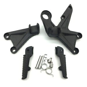 バイクフロントフットペグブラケットホンダ CBR1000RR 2008-2018 ブラックに適合 Motorbike Front Foot Pegs Bracket Fit For Honda CBR1000RR 2008-2018 Black 【並行輸入品】
