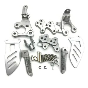 シルバーフロントフットペグブラケットスズキ GSX-R1000 09-18 GSXR600/700 2011-2018 Silver Front Foot Pegs Bracket For Suzuki GSX-R1000 09-18 GSXR600/700 2011-2018 【並行輸入品】