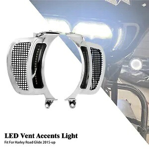 クローム ヘッドライト ベント アクセント ブラック グリル LED ライト付き ハーレー ロード グライドに適合 Chrome Headlight Vent Accent w/ Black Grille LED Light Fit For Harley Road Glide 【並行輸入品】