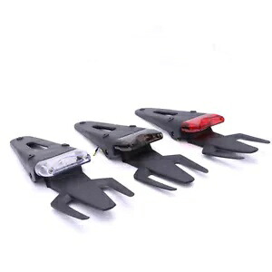 ユニバーサルオートバイ LED リアマッドガードフェンダーブレーキテールライトダートピットバイク Universal Motorcycle LED Rear Mudguard Fender Brake Tail Light Dirt Pit Bikes 【並行輸入品】