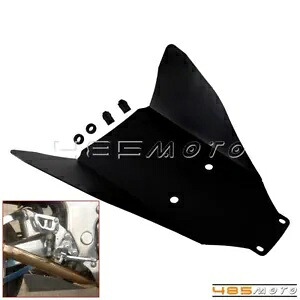 ブラック アンダー ベリーパン ウィング スズキ ハヤブサ GSX1300R GSX1300RZ 1999-07用 Black Lower Under Belly Pan Wing for Suzuki Hayabusa GSX1300R GSX1300RZ 1999-07 【並行輸入品】