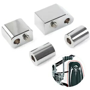1-1/4 インチドライバーフロアボードスペーサーエクステンションハーレーストリートトライグライドクローム用 1-1/4'' Driver Floorboard Spacer Extension For Harley Street Tri Glide Chrome 【並行輸入品】