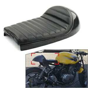 ユニバーサル カフェ レーサー シート レトロ シート ヴィンテージ クッション スクランブラー サドル ブラック Universal Cafe Racer Seat Retro Seat Vintage Cushion Scrambler Saddle Black 【並行輸入品】