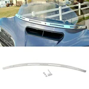 クロームスロットバットウィングフェアリングフロントガラストリムハーレーツーリングFLHT 2014-2019用 Chrome Slotted Batwing Fairing Windshield Trim For Harley Touring FLHT 2014-2019 【並行輸入品】