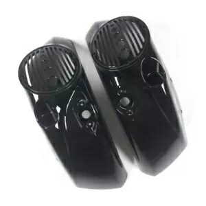 Victory クロスカントリー サドルバッグ 8 インチ バガー スピーカー蓋 クローム グリル付き Victory Cross Country Saddle Bag 8" Bagger Speaker Lid w/ Chrome Grill 【並行輸入品】｜カスタムパーツ WORLD倉庫