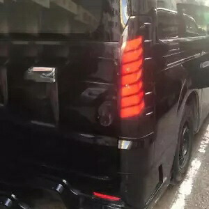 トヨタハイエースコミューター H300 バン 2019-2023 テールランプリアライト LED スモーク LR For Toyota Hiace Commuter H300 Van 2019-2023 Tail Lamp Rear Light LED Smoke LR 【並行輸入品】