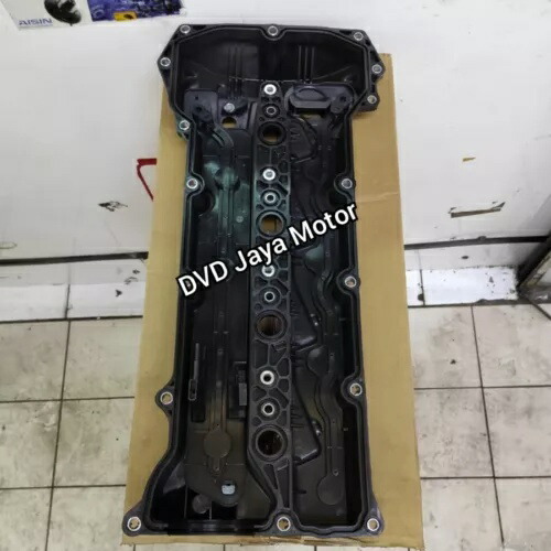 純正シリンダーヘッドバルブカバー トヨタ ハイラックス 2015up フォーチュナー VRZ 11201-0E011 Genuine Cylinder Head Valve Cover Toyota Hilux 2015up Fortuner VRZ 11201-0E011 【並行輸入品】