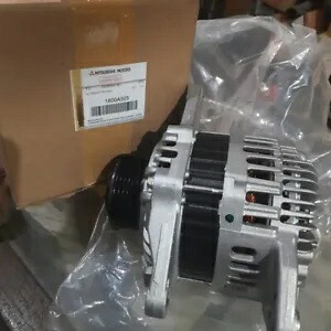 純正オルタネーター Assy 2017-2023 すべて新しいパジェロ スポーツ 1800A505 インドネシア OEM Genuine Alternator Assy 2017-2023 All New Pajero Sport 1800A505 Indonesia OEM 【並行輸入品】｜カスタムパーツ WORLD倉庫 90,145円