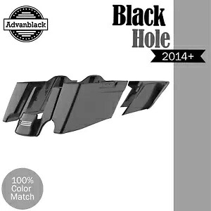 ハーレー 2014+ CVO テーパードストレッチエクステンデッドサドルバッグブラックホールに適合 Fits Harley 2014+ CVO Tapered Stretched Extended Saddlebags BLACK HOLE 【並行輸入品】