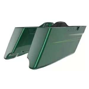 ディープ ジェイド パール CVO テーパード拡張サドルバッグ ピンストライプ 14 歳以上のハーレーに適合 Deep Jade Pearl CVO Tapered Extended Saddlebags Pinstripes Fits 14+ Harley 【並行輸入品】