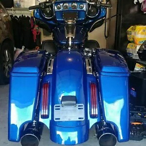 Advanblack スーペリア ブルー CVO リアフェンダー 14+ ハーレー ストリート ロード グライド用 Advanblack Superior Blue CVO Rear Fender For 14+ Harley Street Road Glide 【並行輸入品】