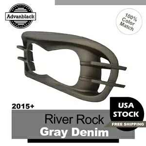 River Rock グレーデニム ヘッドライトベゼル 15 年以上のハーレーダビッドソン ロード グライド FLTRX に適合 River Rock Gray Denim Headlight Bezel Fits 15+ Harley Davidson Road Glide FLTRX 【並行輸入品】 70,180円