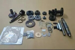 46-71 JEEP & WILLYS T-90 コンプリートトランスミッションオーバーホールキット (4-134 エンジン) に適合。 Fits 46-71 JEEP & WILLYS T-90 Complete Transmission Overhaul Kit (4-134 Engine) 【並行輸入品】