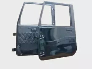 Mahindra Roxor 2 ドアセット R+L 継手付きブラック/ホワイト OEM 用 For Mahindra Roxor Two Door Set R+L Complete with Fittings Black/White OEM 【並行輸入品】|カスタムパーツ WORLD倉庫