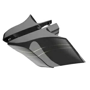 ブラッククォーツ CVO ストレッチ拡張サイドカバー ピンストライプ ハーレーツーリングに適合 Black Quartz CVO Stretched Extended Side Cover Pinstripes Fits Harley Touring 【並行輸入品】｜カスタムパーツ WORLD倉庫