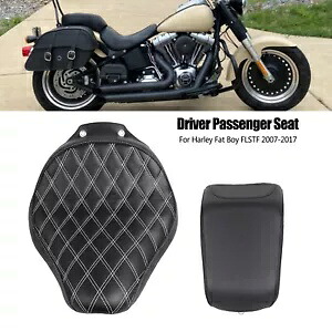 合成皮革運転席助手席ソロシートハーレーファットボーイ FLSTF 2007-2017 Synthetic Leather Driver Passenger Solo Seat For Harley Fat Boy FLSTF 2007-2017 【並行輸入品】
