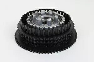 ハーレー クラッチ ドラム アセンブリ スプロケットとハブ付き 2004-UP XL に適合 HARLEY Clutch Drum Assembly with Sprocket and Hub fits 2004-UP XL, 【並行輸入品】｜カスタムパーツ WORLD倉庫