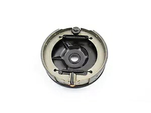 HARLEY リアメカニカルブレーキバッキングプレートキット ブラック 1936-1940 EL、1941-19 に適合 HARLEY Rear Mechanical Brake Backing Plate Kit Black fits 1936-1940 EL, 1941-19 【並行輸入品】|カスタムパーツ WORLD倉庫