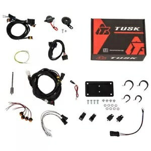 Tusk プラグ アンド プレイ UTV シグナル & ホーン キット ボタン ライト 210-233-0001 Tusk Plug and Play UTV Signal & Horn Kit Button Lights 210-233-0001 【並行輸入品】