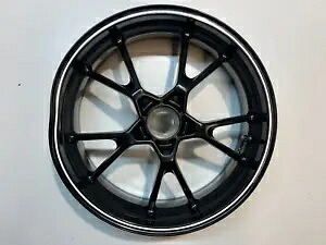 Triumph Speed Triple 1050 2011 - 2015 後輪リム (曲がった) Triumph Speed Triple 1050 2011 - 2015 Rear Wheel Rim (Bent) 【並行輸入品】
