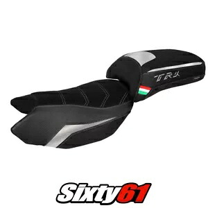 Benelli TRK 502 2017-2020 2021 2022 2023 シートカバー Tappezzeria ウルトラグリップ シルバー Benelli TRK 502 2017-2020 2021 2022 2023 Seat Cover Tappezzeria Ultragrip Silver 【並行輸入品】｜カスタムパーツ WORLD倉庫 57,475円