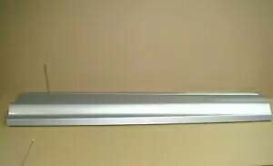 アウディ ドア モールディング ロア Q7 SQ7 2020 ～ 2023 右フロント シルバー 4M0853960PGRU L1 Audi Door Molding Lower Q7 SQ7 2020 to 2023 Right Front Silver 4M0853960PGRU L1 【並行輸入品】