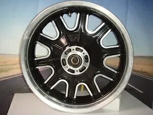 インディアン後輪 OEM チーフテン ロードマスター スプリングフィールド 1522506-440 14-21 Y6 Indian Rear Wheel OEM For Chieftain Roadmaster Springfield 1522506-440 14-21 Y6 【並行輸入品】