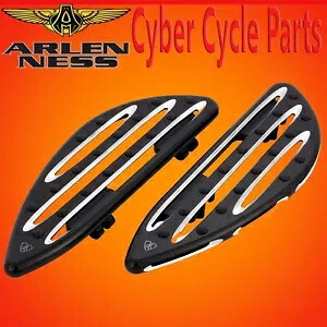 ARLEN NESS ドライバー フロアボード ディープカット ブラック 99-UP ハーレー FLT 06-833 ARLEN NESS Driver Floorboards Deep Cut Black 99-UP Harley FLT 06-833 【並行輸入品】