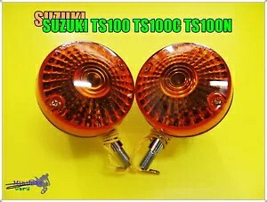 スズキ TS100 TS100C TS100N フロントウインカーセット ブラック L/R セット **mi3783** Fit Suzuki TS100 TS100C TS100N Front Turn Signal Set Black L/R Set **mi3783** 【並行輸入品】