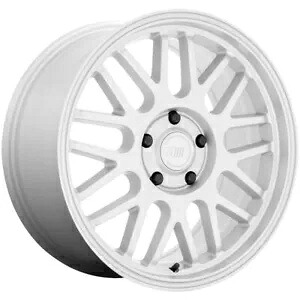1 つの 18x8.5 モテギ MR144 M9 5x114.3 42 ハイパー シルバー ホイール リム 72.56 One 18x8.5 Motegi MR144 M9 5x114.3 42 Hyper Silver Wheel Rim 72.56 【並行輸入品】