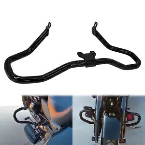 ブラック ハイウェイ エンジン ガード クラッシュ バー ハーレー ツーリング ロードキング FLHR 14-23 に適合 Black Highway Engine Guard Crash Bar Fit For Harley Touring Road King FLHR 14-23 【並行輸入品】｜カスタムパーツ WORLD倉庫