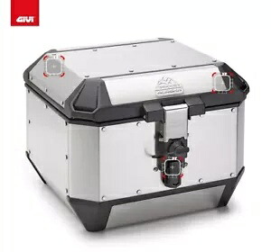 GIVI ALA44A トレッカー アラスカ ホンダ XL 1000V バラデロ (99 02) トップボックス + E212 ラック GIVI ALA44A TREKKER ALASKA HONDA XL 1000V VARADERO (99 02) TOP BOX + E212 RACK 【並行輸入品】｜カスタムパーツ WORLD倉庫