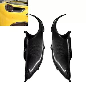 カーボンファイバーリアフォグテールライトカバートリム 2015-2019 フェラーリ 488 GTB スパイダー用 Carbon Fiber Rear Fog Tail Light Cover Trim 2015-2019 For Ferrari 488 GTB Spider 【並行輸入品】｜カスタムパーツ WORLD倉庫