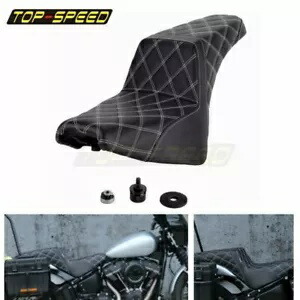 ハーレー ソフテイル ストリート ボブ FXBB スリム FLSL 用 2 アップ ドライバー ライダー パッセンジャー シート 2 Up Driver Rider Passenger Seat For Harley Softail Street Bob FXBB Slim FLSL 【並行輸入品】 67,760円