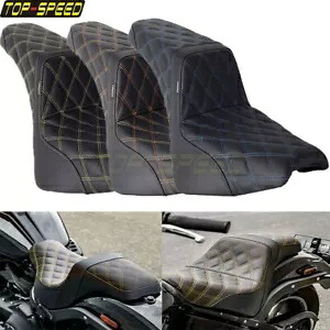 スポーティなオートバイのシートクッション 2 アップシート FLDE FLHC/S FLSL FXBB/S FXST 18-24 用 Sporty Motorcycle Seat Cushion 2-Up Seat For FLDE FLHC/S FLSL FXBB/S FXST 18-24 【並行輸入品】