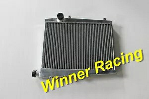 ランボルギーニ ガヤルド LP560/LP570 5.2L 2009-2013 用右側ラジエーター Right Side Radiator For Lamborghini Gallardo LP560/LP570 5.2L 2009-2013 【並行輸入品】｜カスタムパーツ WORLD倉庫