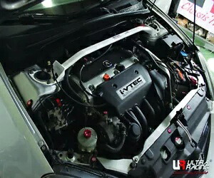 フロントストラットバー 2002-2006 アキュラ RSX/ホンダ インテグラ 2.0 2WD ウルトラレーシング用 Front Strut Bar for 2002-2006 Acura RSX/ Honda Integra 2.0 2WD Ultra Racing 【並行輸入品】