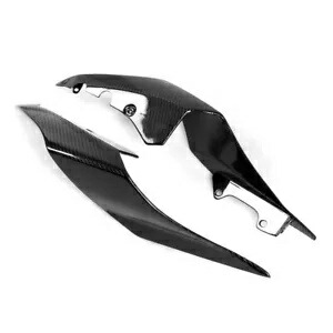 100% リアルカーボンファイバー 2015 - 2024 R1 R1M 後部座席サイドパネルカバーフェアリング 100% Real Carbon Fiber For 2015 - 2024 R1 R1M Rear Seat Side Panel Cover Fairing 【並行輸入品】