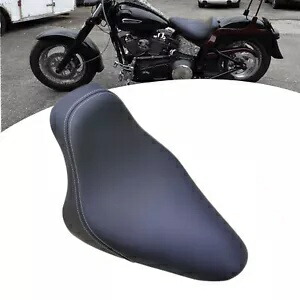 ハーレーソフテイルスプリンガーナイトトレインFXSTB用ブラックバットバケットドライバーソロシート Black Butt Bucket Driver Solo Seat For Harley Softail Springer Night Train FXSTB 【並行輸入品】