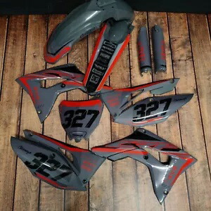 プラスチック + グラフィック ホンダ CRF450R 2019-2020 CRF250R 2019-2021 レース番号 + 名前 Plastics + Graphics Honda CRF450R 2019-2020 CRF250R 2019-2021 race number+name 【並行輸入品】 147,400円