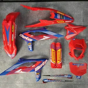 プラスチック + グラフィックスを適用したベータ RR 2023 2024 レース エディション Plastics + Graphics applied Beta RR 2023 2024 Race edition 【並行輸入品】 147,400円