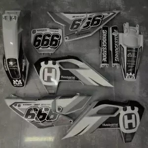 グラフィック + プラスチック ハスクバーナ 2023 2024 TC FC FX TX 125 150 250 300 350 450 Graphics + Plastics Husqvarna 2023 2024 TC FC FX TX 125 150 250 300 350 450 【並行輸入品】 147,400円