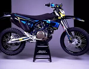 プラスチック + グラフィック ハスクバーナ 701 エンデューロ 2016-2023 Plastics + Graphics Husqvarna 701 Enduro 2016-2023 【並行輸入品】|カスタムパーツ WORLD倉庫