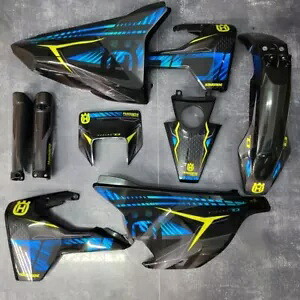 プラスチック + グラフィック ハスクバーナ 701 エンデューロ 2016-2024 デカール ステッカー プラスチック キット Plastics + Graphics Husqvarna 701 Enduro 2016-2024 Decals Stickers Plastics Kit 【並行輸入品】