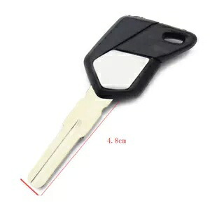 ノーカットブレードキーブランク MV アグスタ F4 1000/Brutale、1090 R、Brutale 920/990/1090 Uncut Blade Key Blank For MV Agusta F4 1000/Brutale,1090 R,Brutale 920/990/1090 【並行輸入品】
